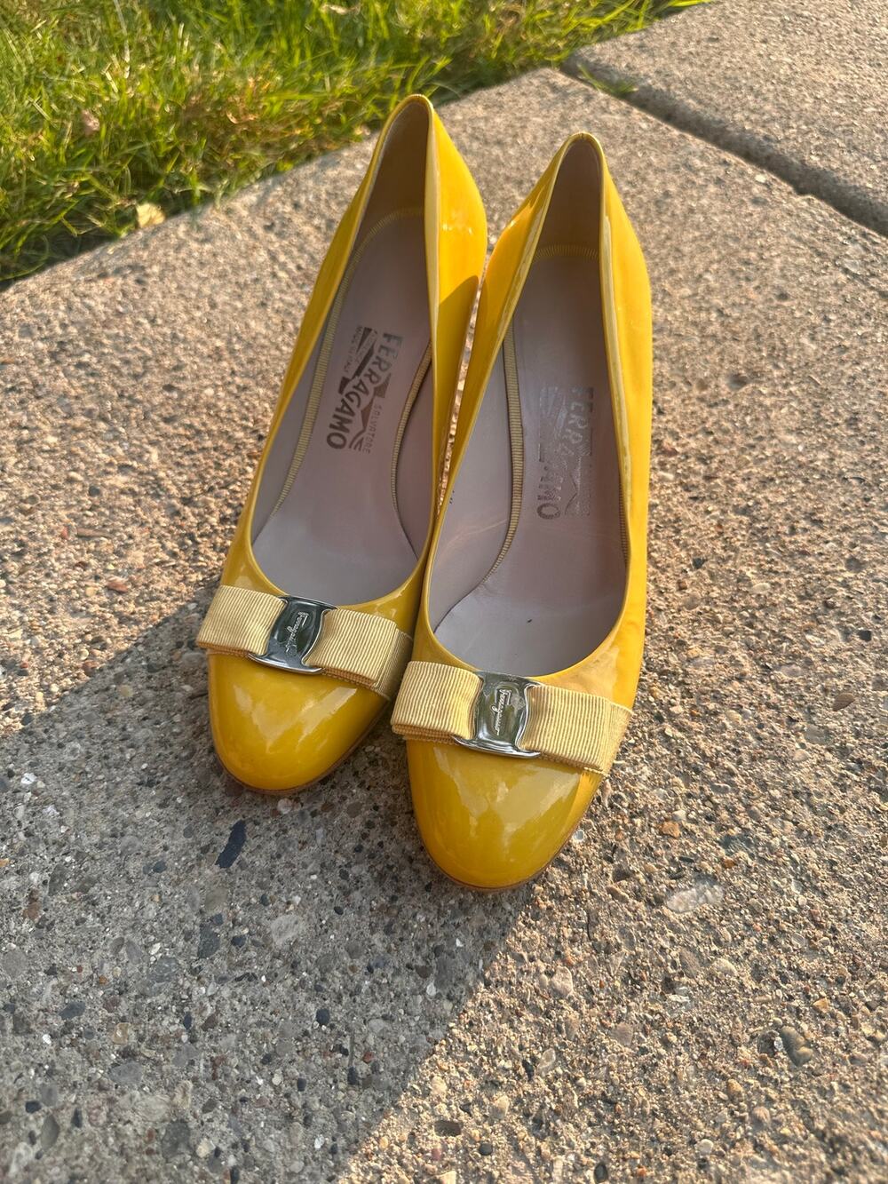 Salvatore Ferragamo “Carla Bow” Yellow Patent Leather Pumps Size 9
